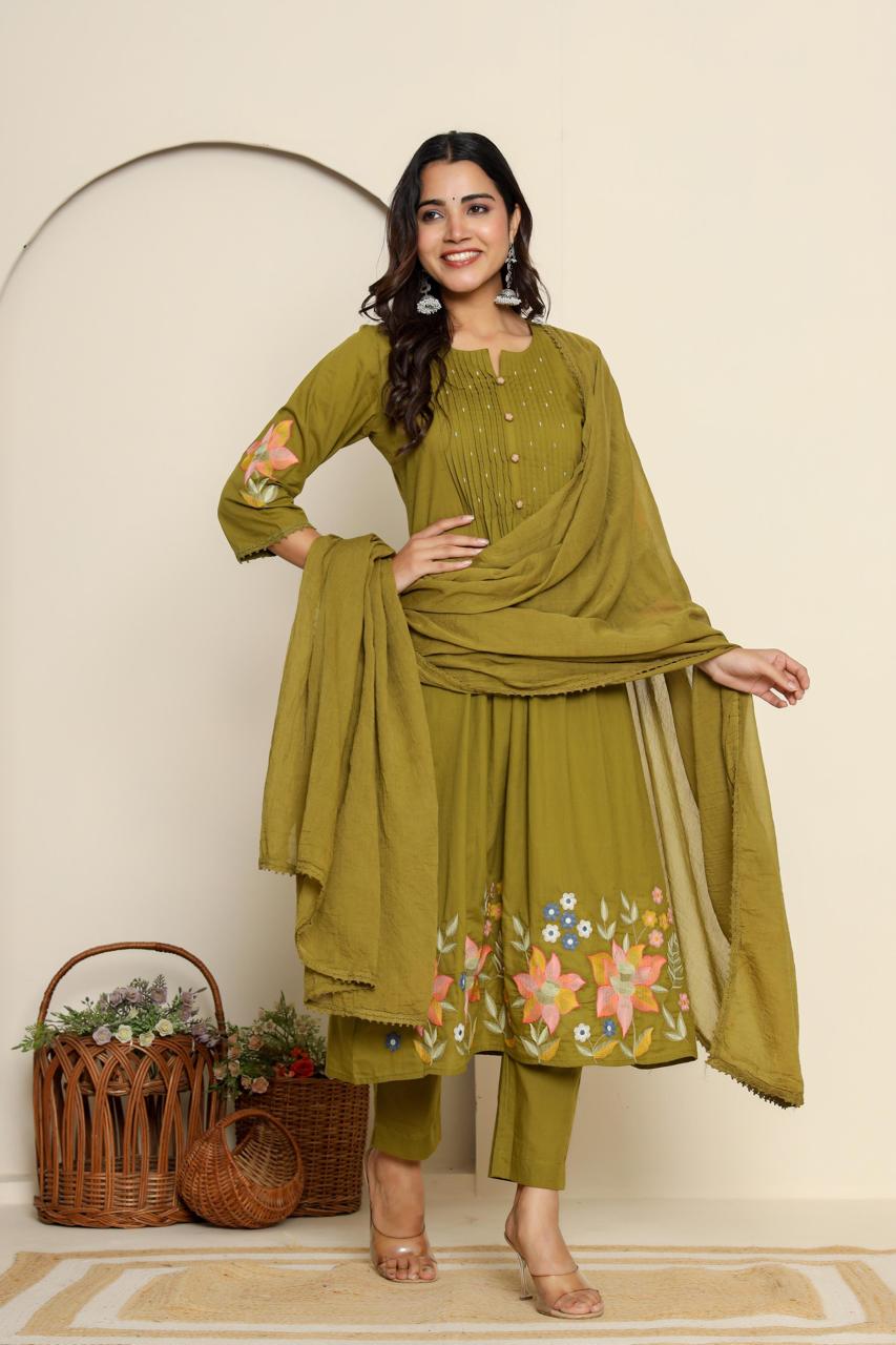 Pretty premium embroidered suit set