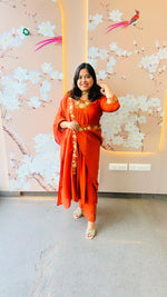 Heavy rayon with pretty embroidered lace detailing suit set