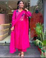 Wow Mul chanderi embroidered suit set