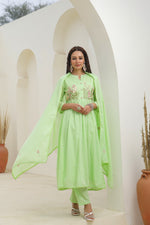 Mul cotton lining embroidered full suit