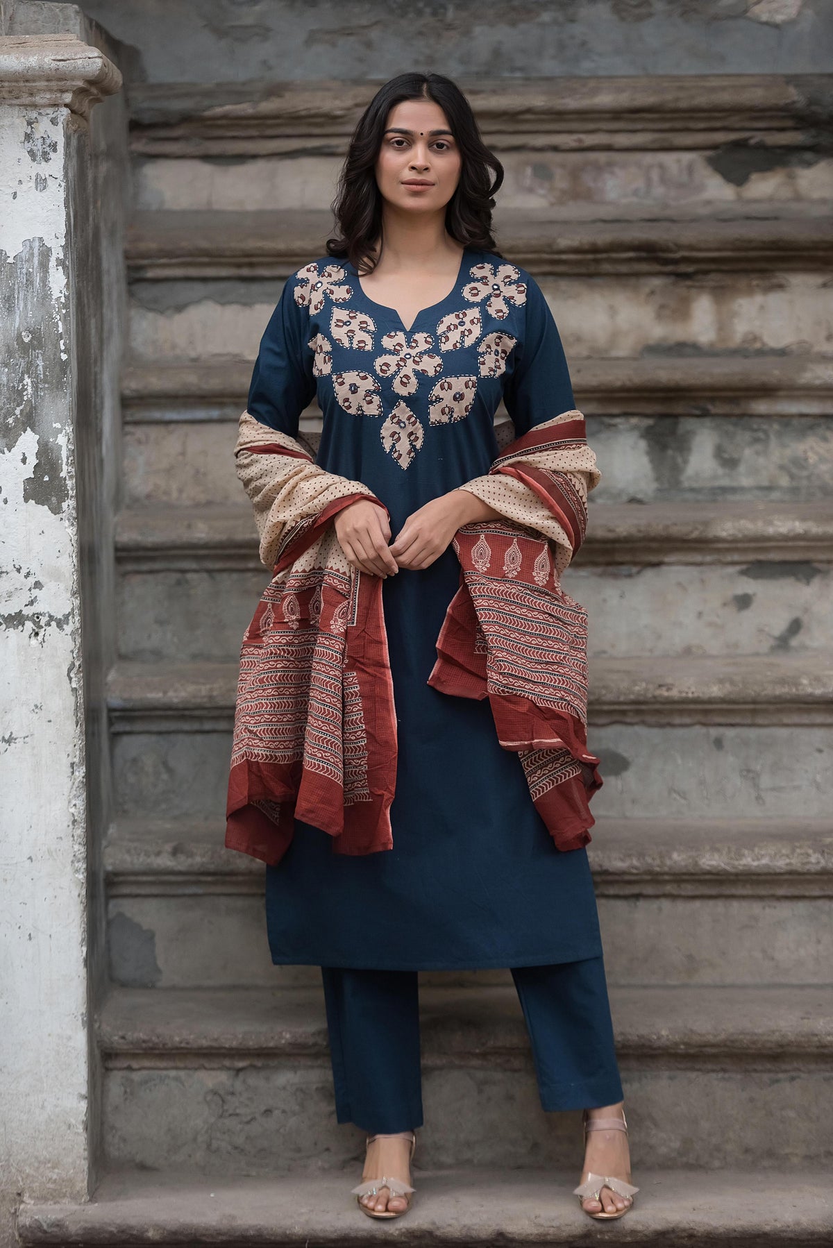 Applique work full suit set