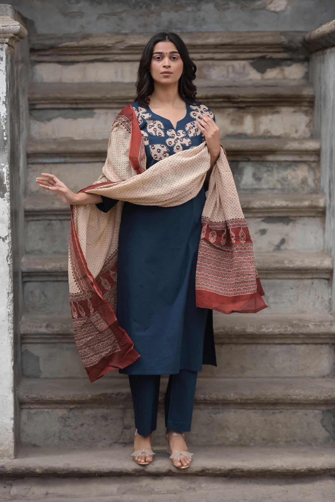 Applique work full suit set