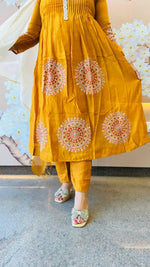 Pure Mul Chanderi lining suit set with beautiful embroidery and pearl detailing