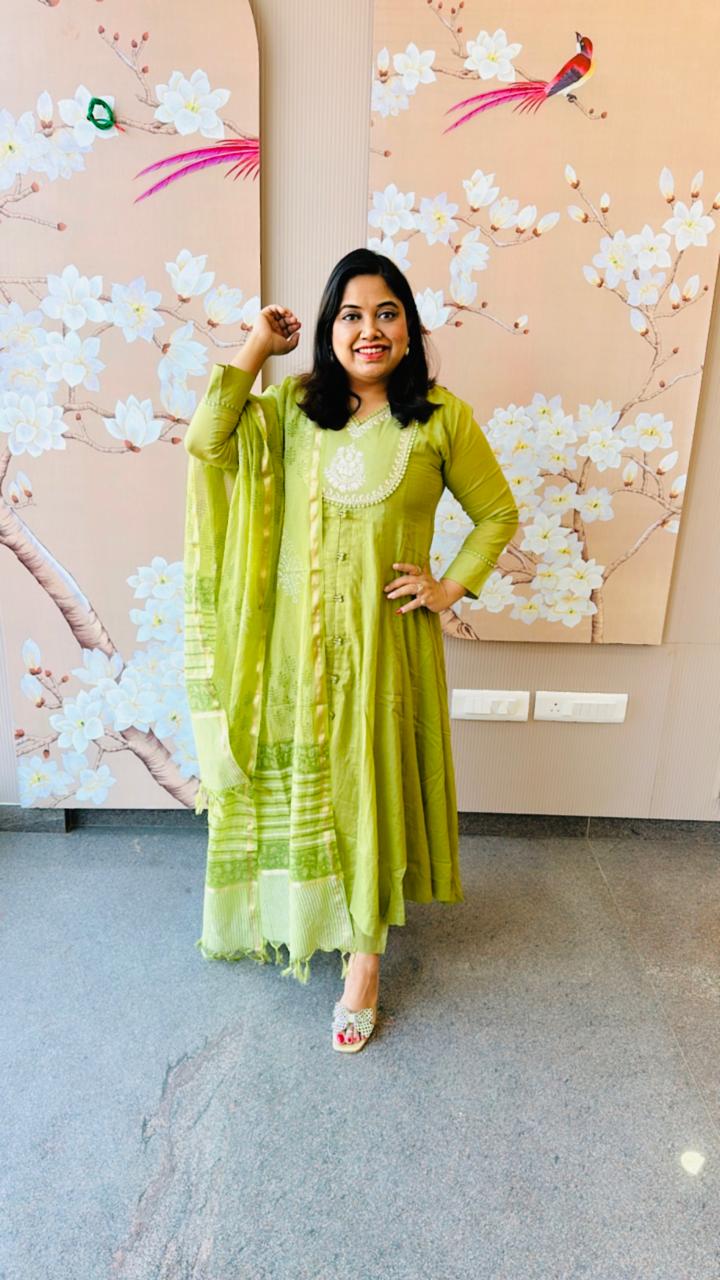 Beautiful Mul chanderi lining suit set