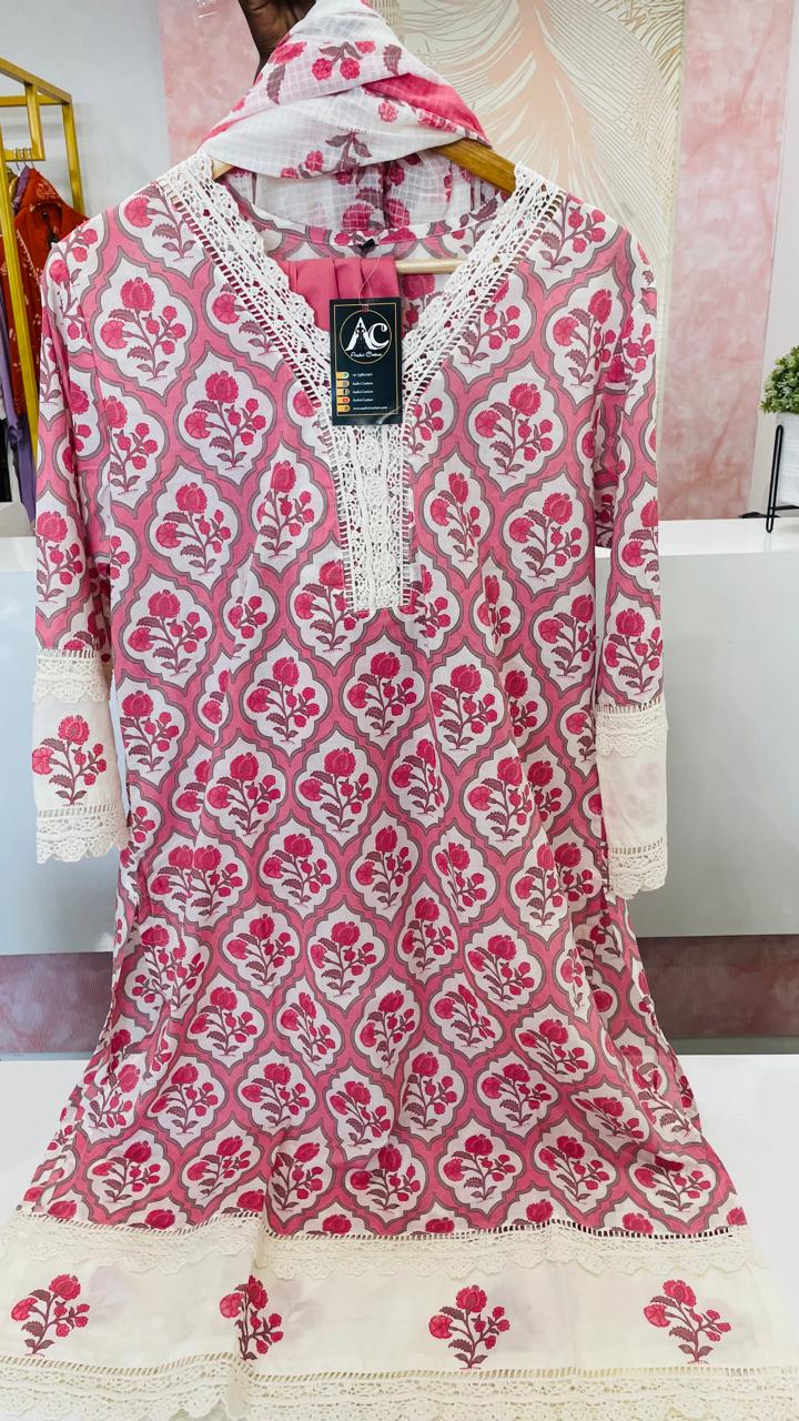 Pretty cotton lace detailing full suit