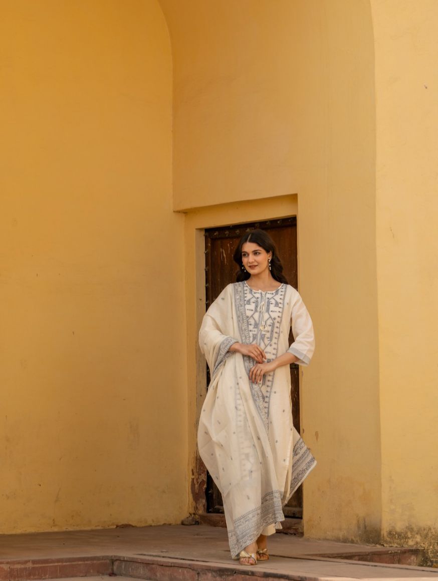 Premium pure Jamdani suit set with lining