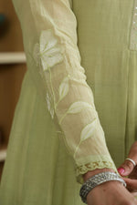 Wow Mul chanderi applique work lining suit set