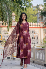 Pure premium cotton full set paired with embedded Kota doria dupatta