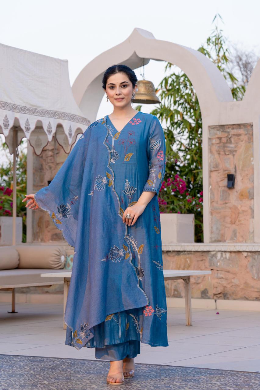 True elegance! Gorgeous embroidered Mul chanderi