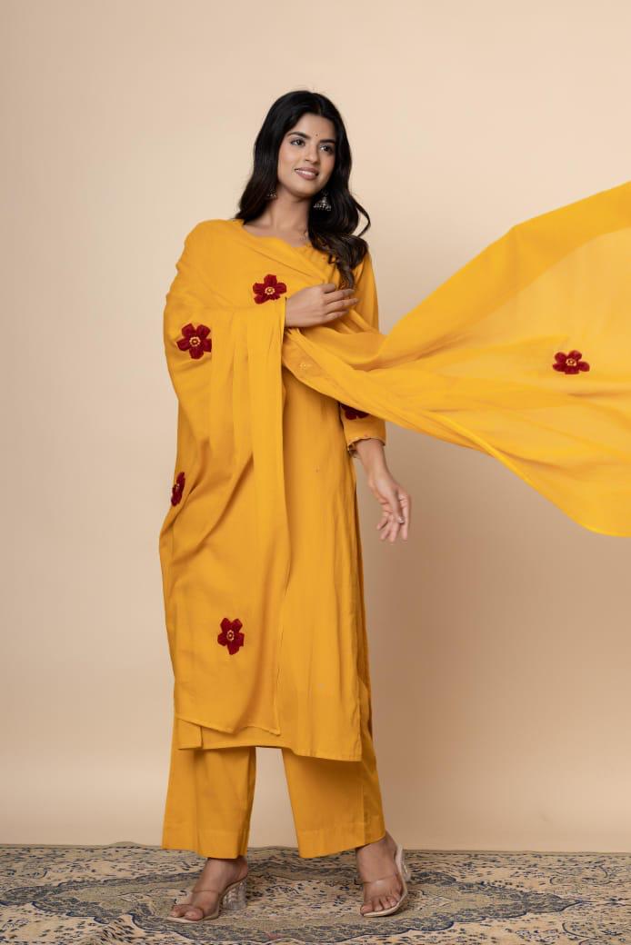 Pretty silly cotton applique suit set