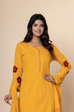 Pretty silly cotton applique suit set