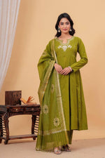 Pure Mul slub with beautiful yoke and pretty dupatta in green