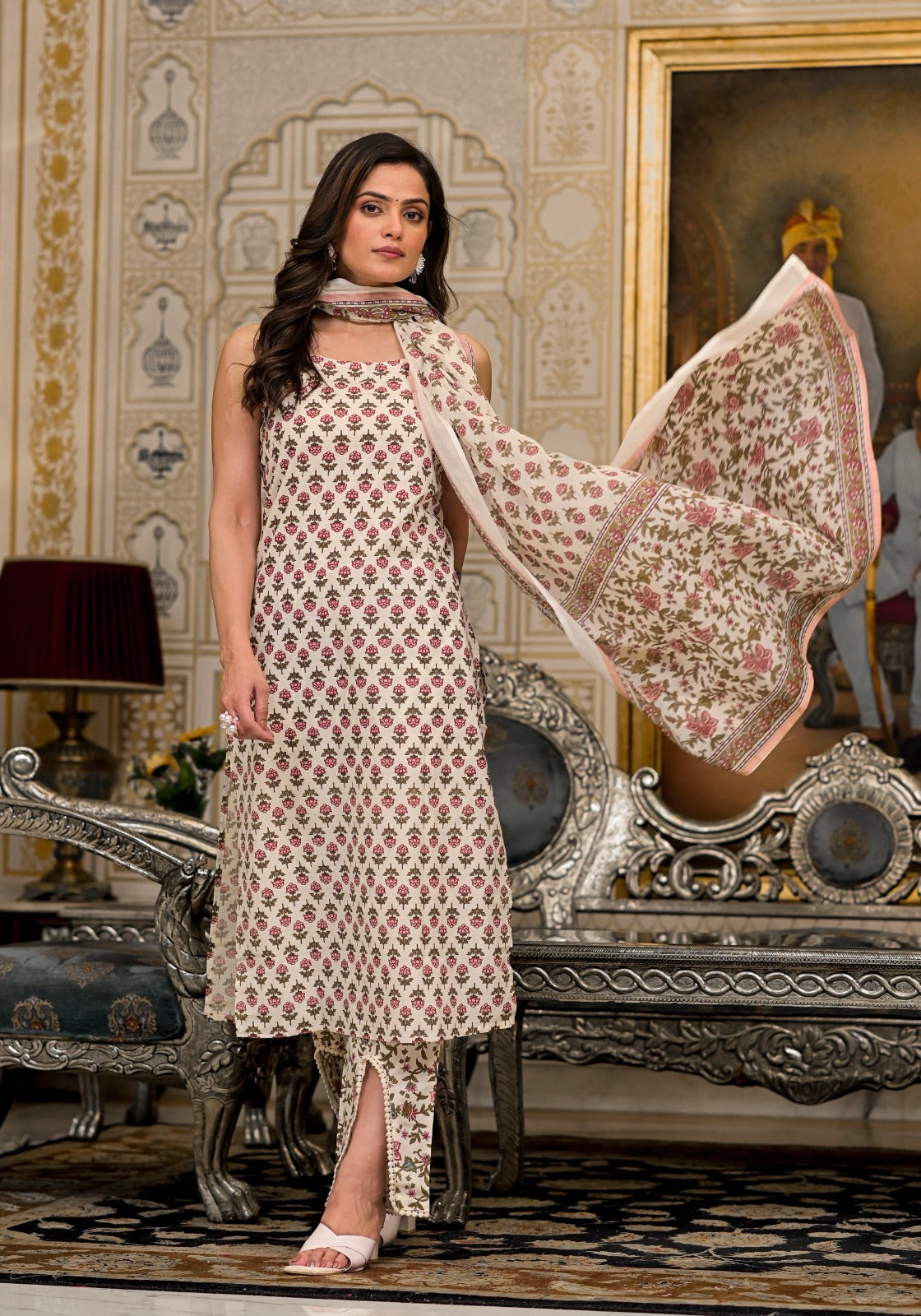 Pure cotton sleeveless suit set ! Designer piece