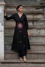 Appliqué kurta pant with pocket