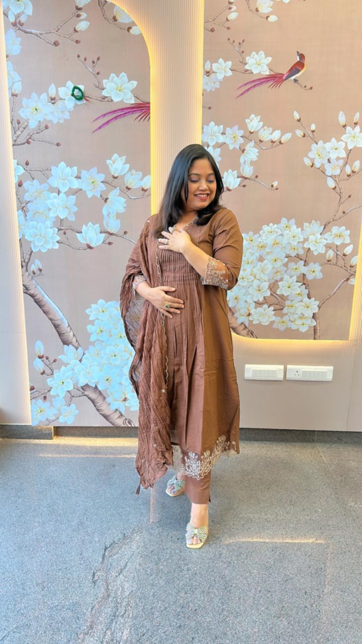 Restocked !! Pure cotton super gorgeous suit set in brown (comfort fit)
