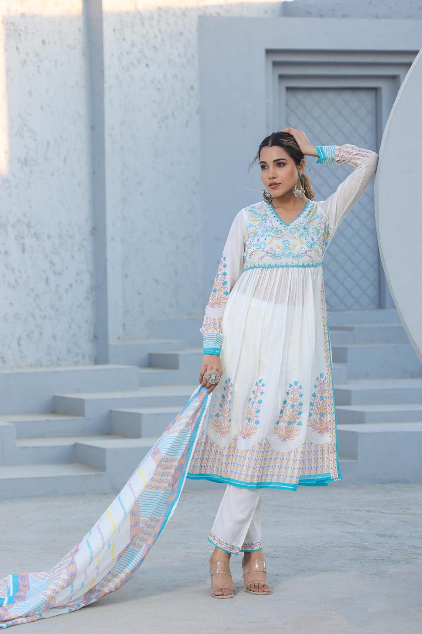 Pretty mul cotton embroidered with gotta detailing suit set