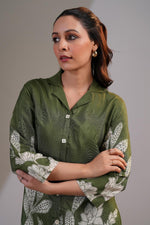 Pure crepe stylish Co ord setin olive green