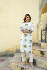 Premium cotton with lace detailing on sleeves in green