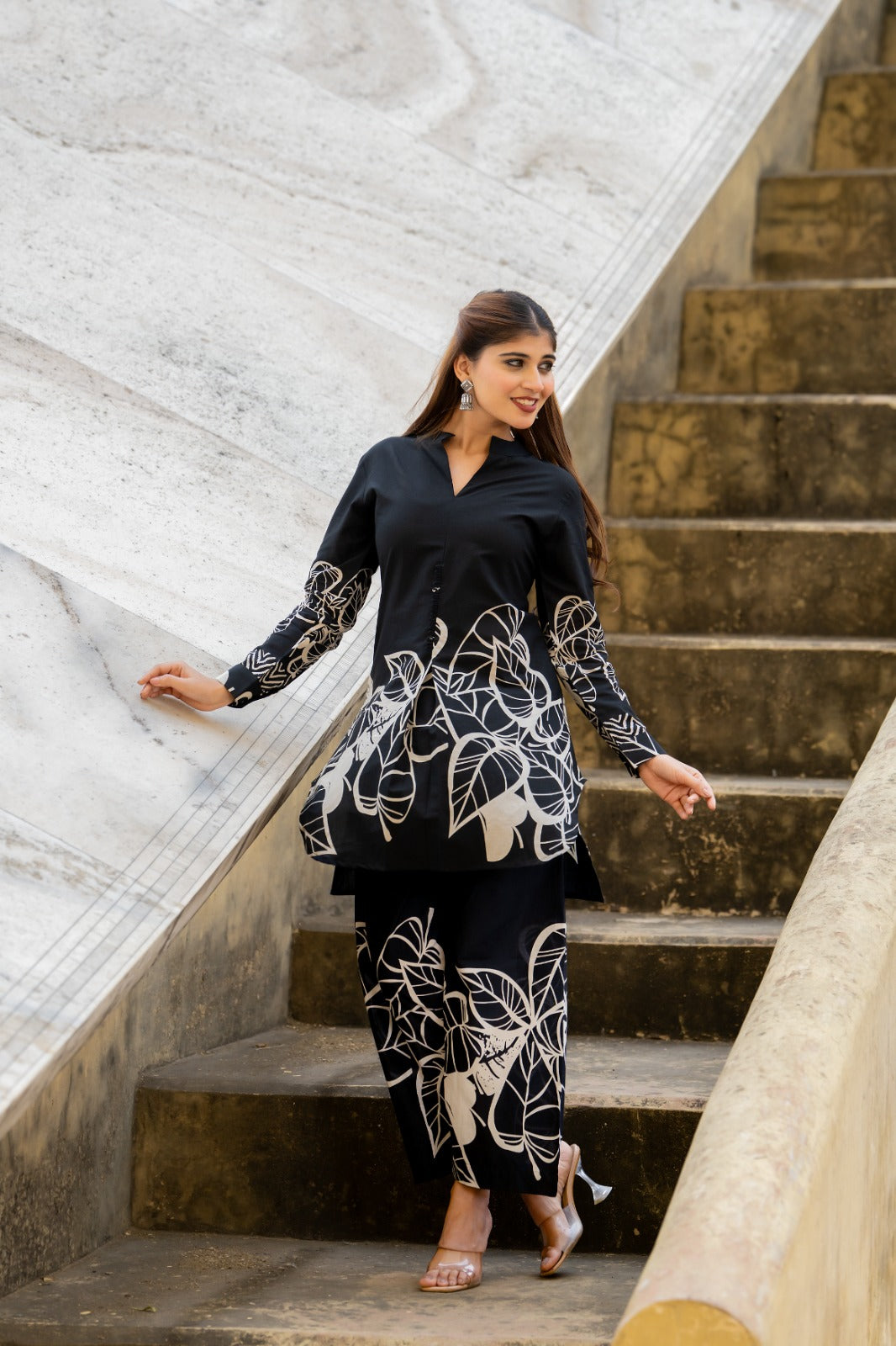 Summer perfect digital printed co ord in black