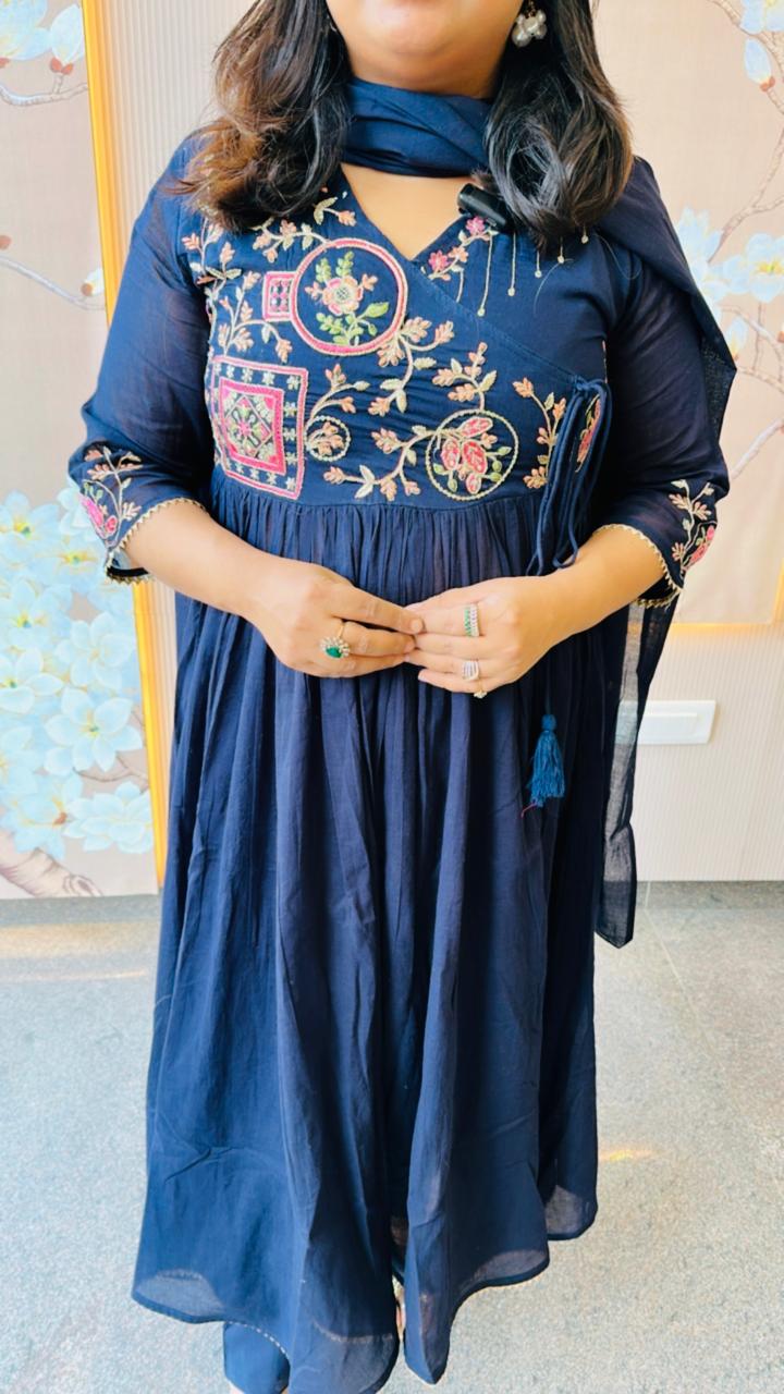 Pretty Mul cotton embroidered Anarkali half lining suit set