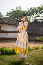 Pure mul cotton digital printed lining kurta pant in yellow