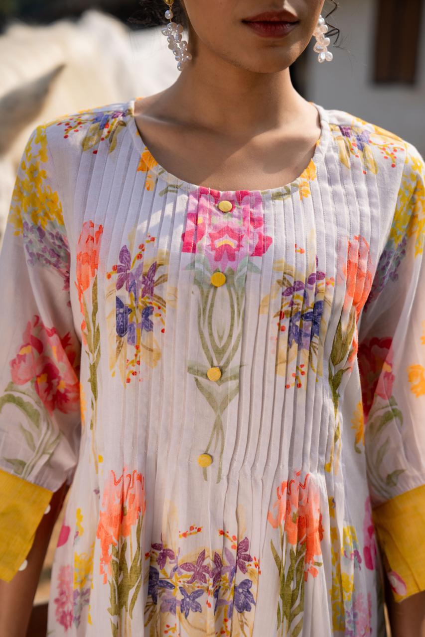 Pure mul cotton digital printed lining kurta pant in yellow