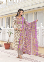 Pure cotton lace detailing suit set