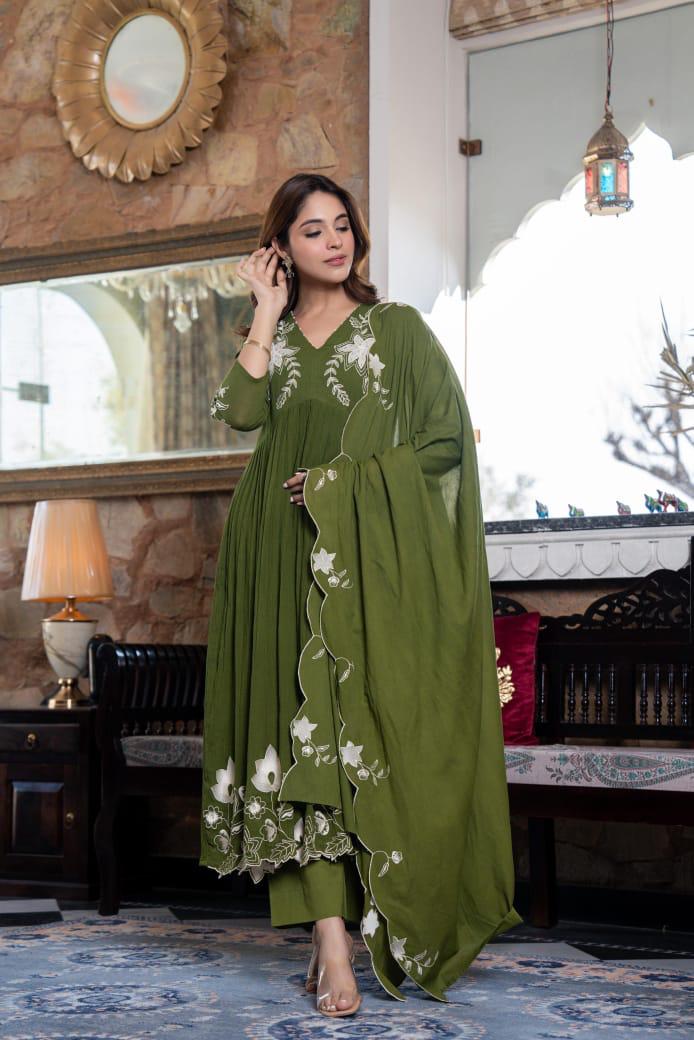 Pure Mul cotton lining appliqué work cotton suit in green