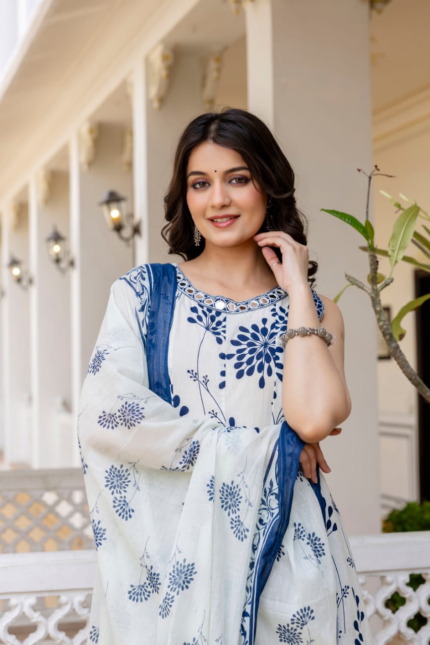 Sleeveless brush painted cotton full suit (extra sleeves available) blue n white