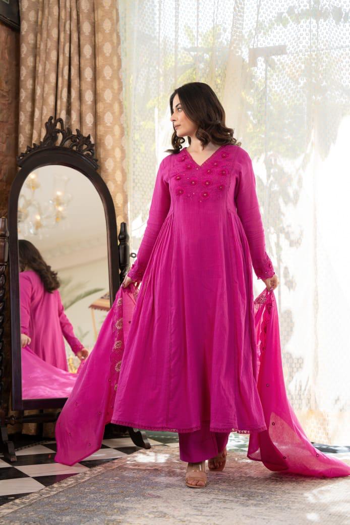 Beautiful Mul cotton full lining embroidered suit set in pink