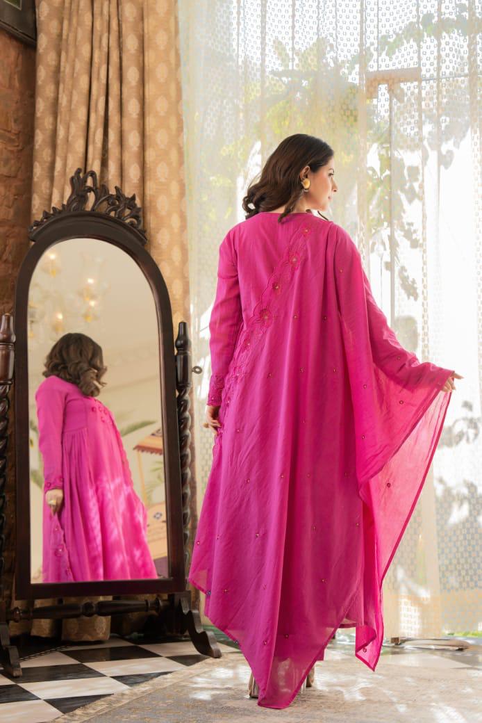 Beautiful Mul cotton full lining embroidered suit set in pink