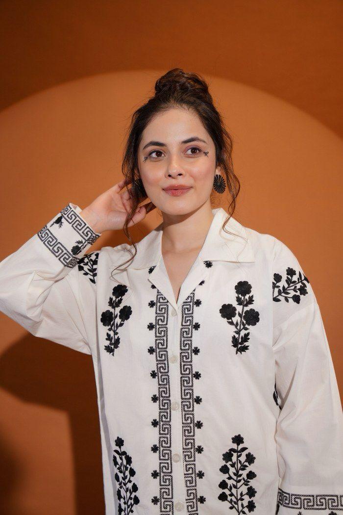 Baggy fit embroidered shirt