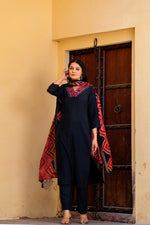 V neck muslin suit set