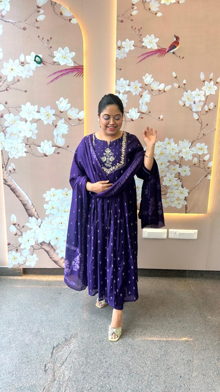 Restocked on high demand ! Mul cotton Zari embroidered in most pretty colour (comfort fit)