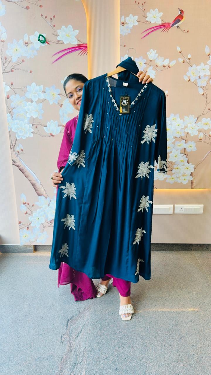 Heavy rayon embroidered suit set in blue