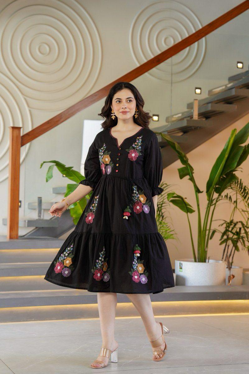 One piece embroidered cotton lining dress in black