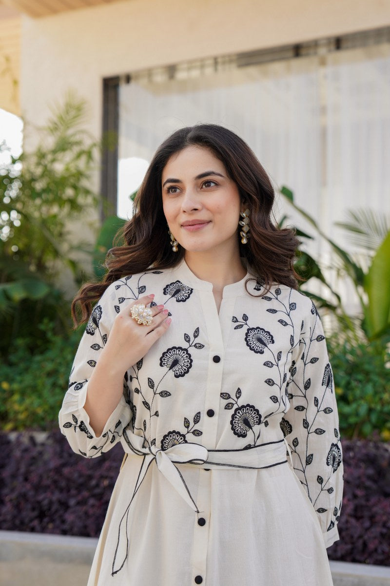 One piece embroidered cotton lining dress