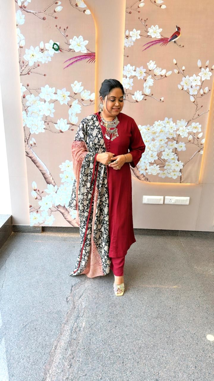 Beautiful shoulder Anarkali suit set paired with kalamkari dupatta