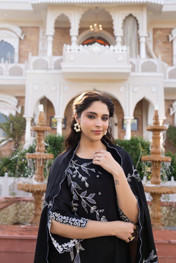 Pure Mul cotton lining embroidered suit set with designer sleeeves