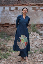 Smart appliqué work kurta pant in blue