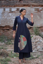 Smart appliqué work kurta pant in blue