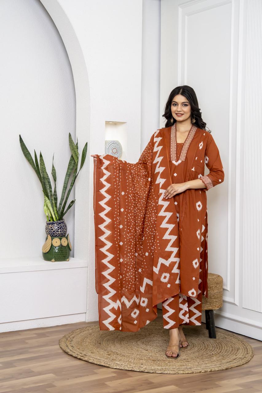 Smart cotton suit set in V neck