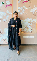 Pure Mul cotton embroidered lining suit set in black