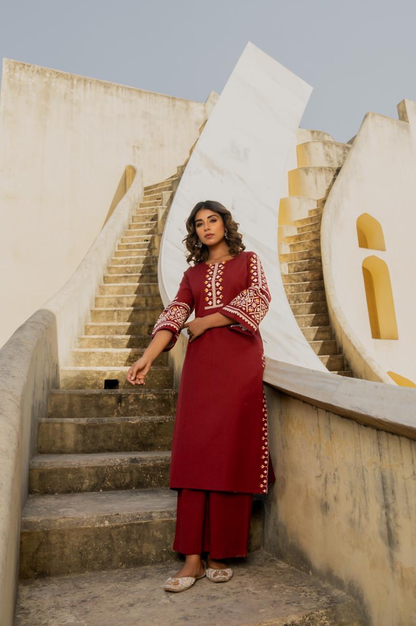 Smart embroidered culottes kurta pant in red