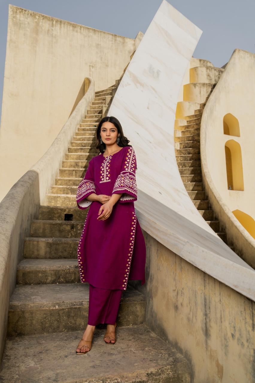 Smart embroidered culottes kurta pant in pink