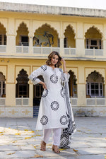Awesome stylish soft cotton suit with Mul lining