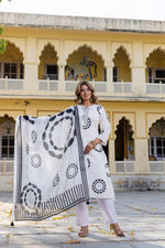 Awesome stylish soft cotton suit with Mul lining