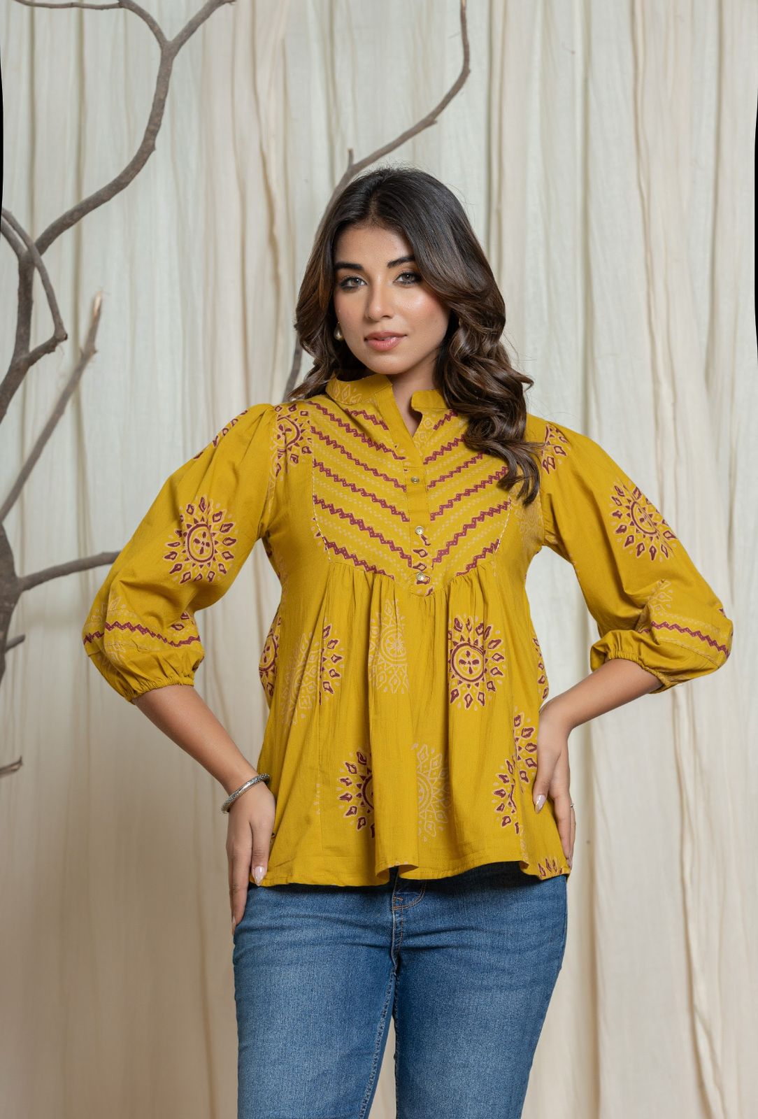 Gorgeous cotton short top in yellow