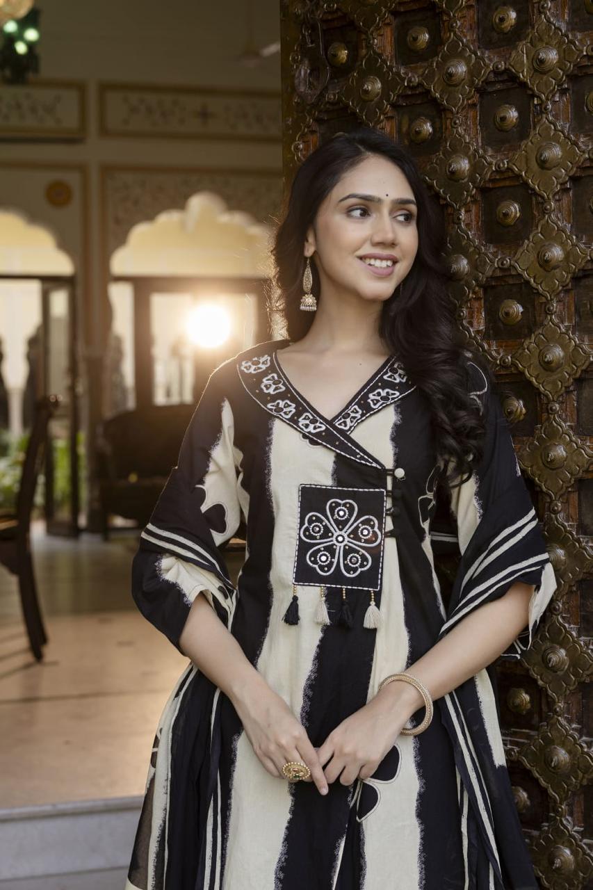 Pure cotton stylish neck and with tie up style gorgeous cotton suit