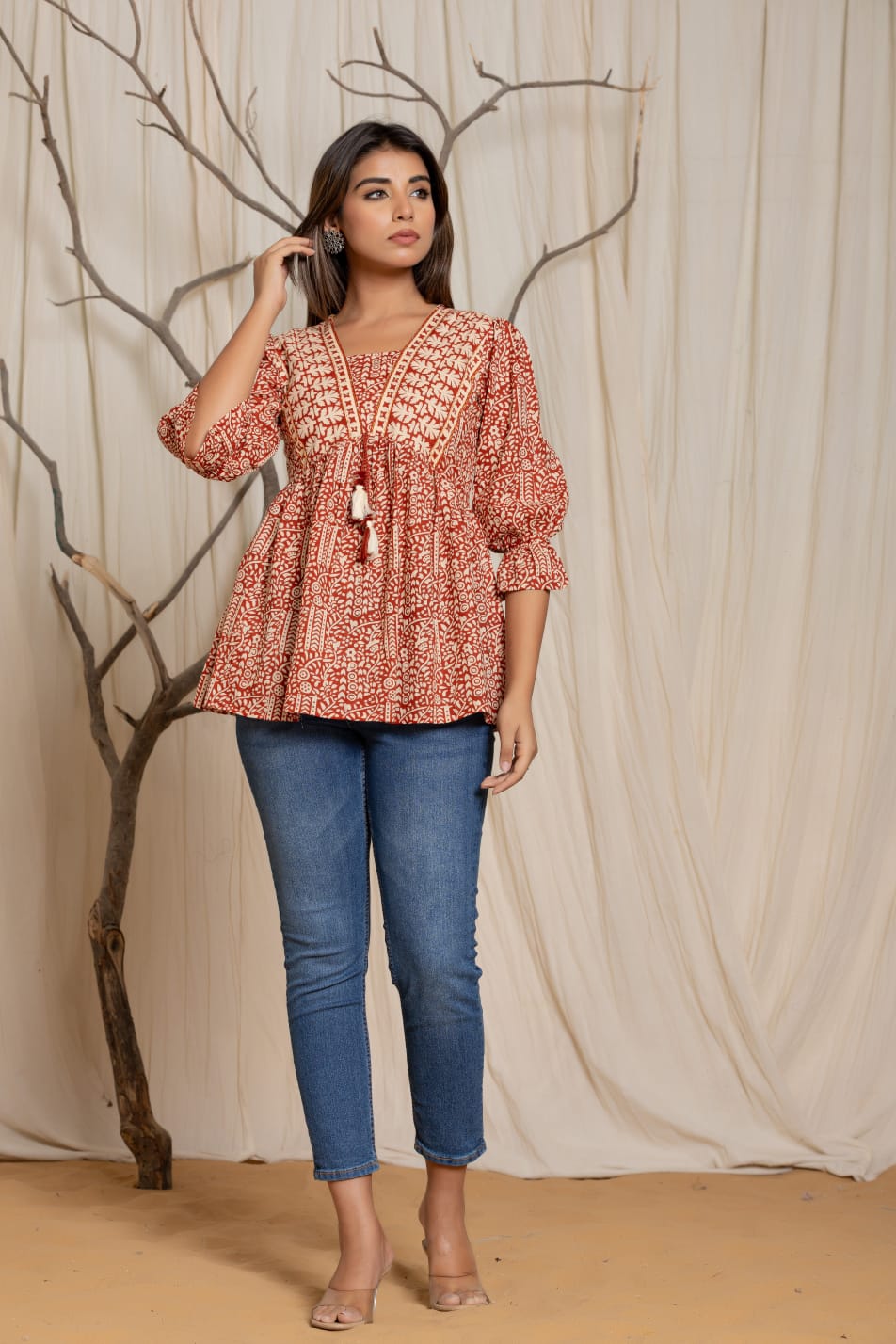 Gorgeous cotton Kalakaari short top inred